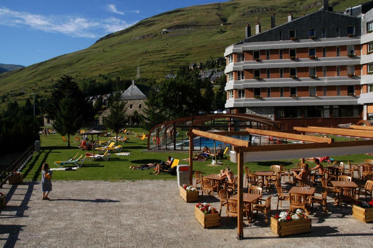 Hotel Montarto Baqueira Beret Eksteriør billede